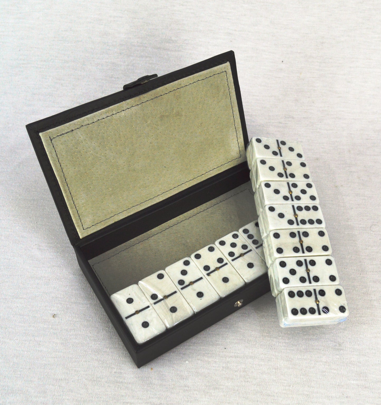 ESTUCHE DOMINO CLÁSICO AC1521