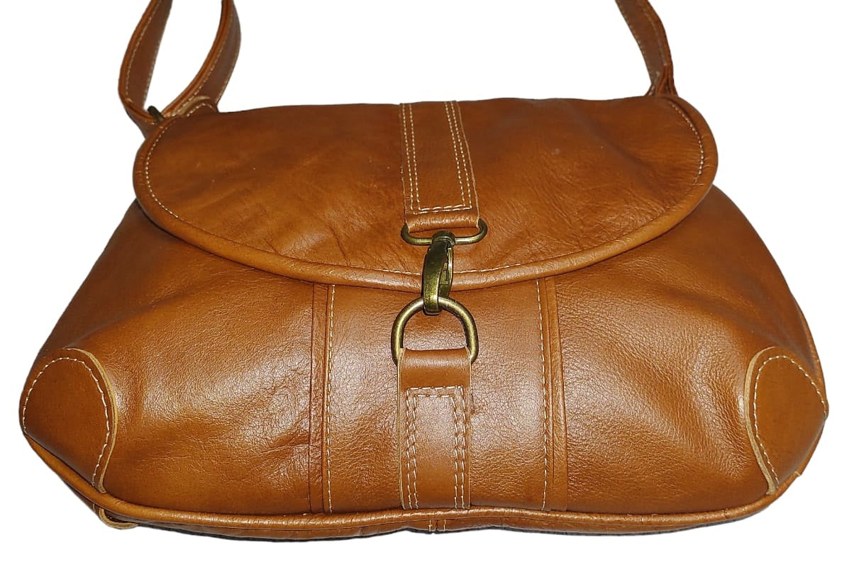 Bolsa de piel estilo crossbody (N°27 Kueri) BO3627