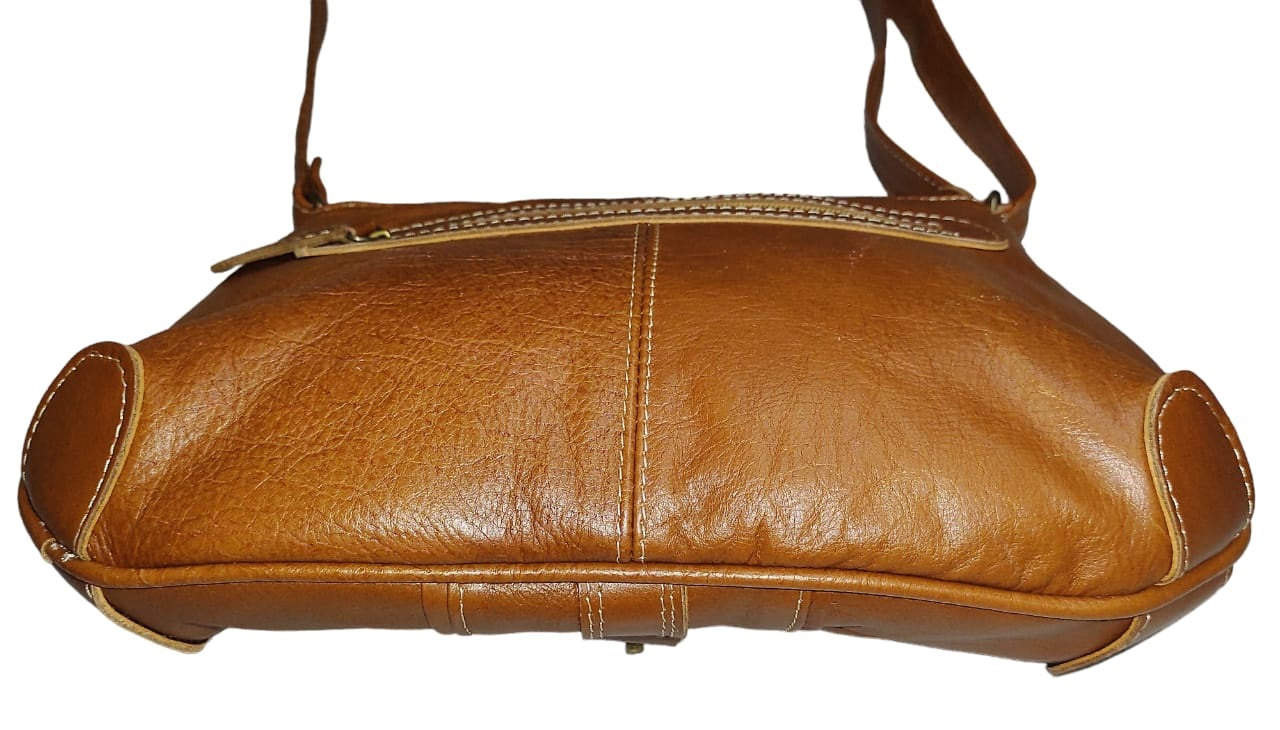 Bolsa de piel estilo crossbody (N°27 Kueri) BO3627